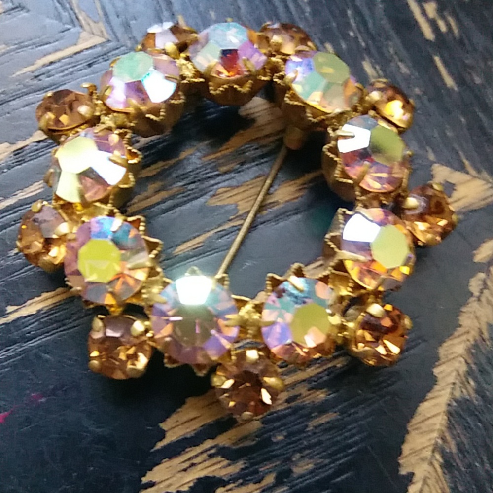 Gorgeous Vintage Aurora Borealis Brooch Austria
